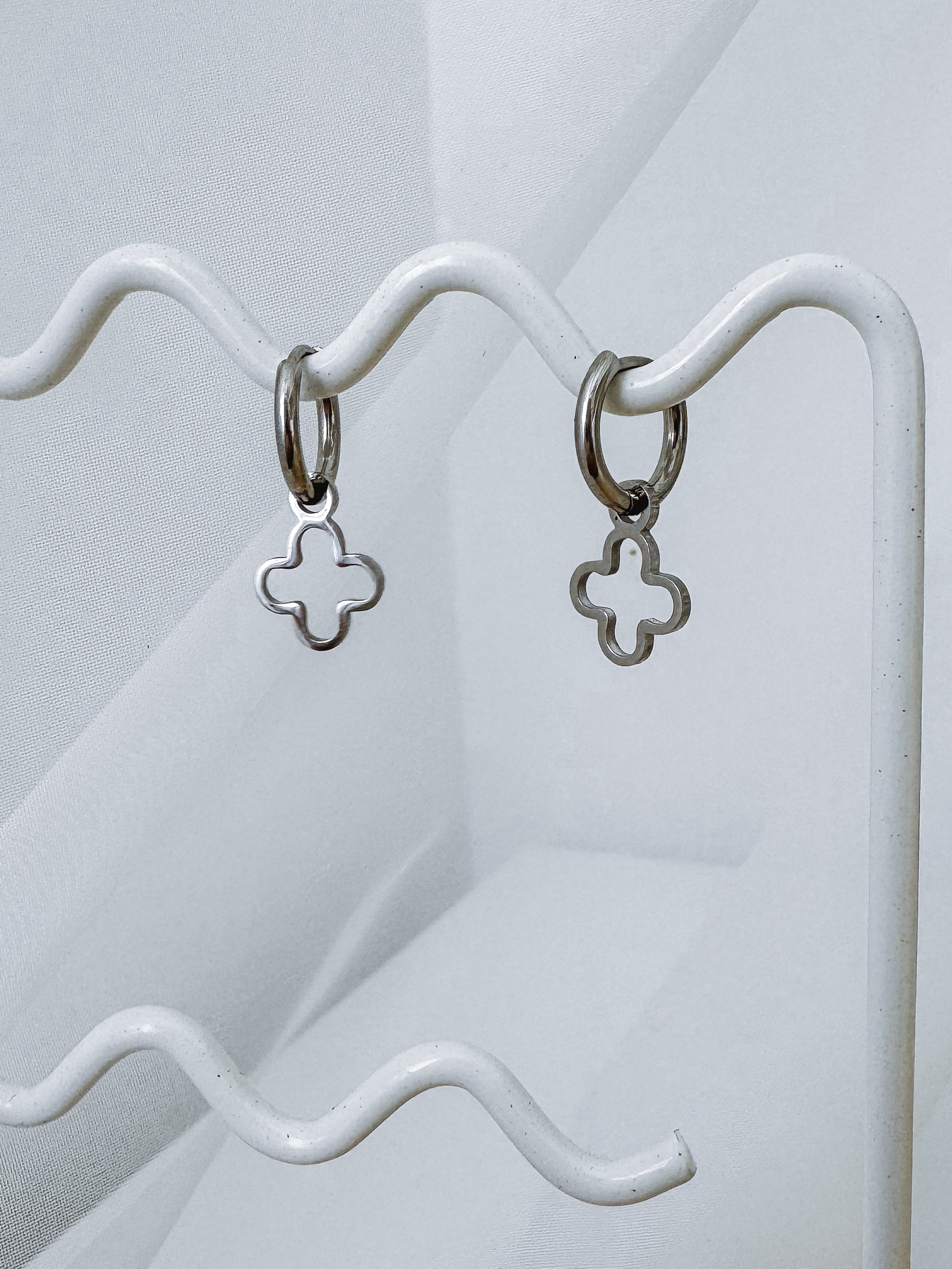 Savannah - Waterproof Multiway Clover Hoops