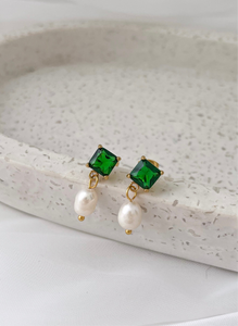 Beth - Emerald and Pearl Studs