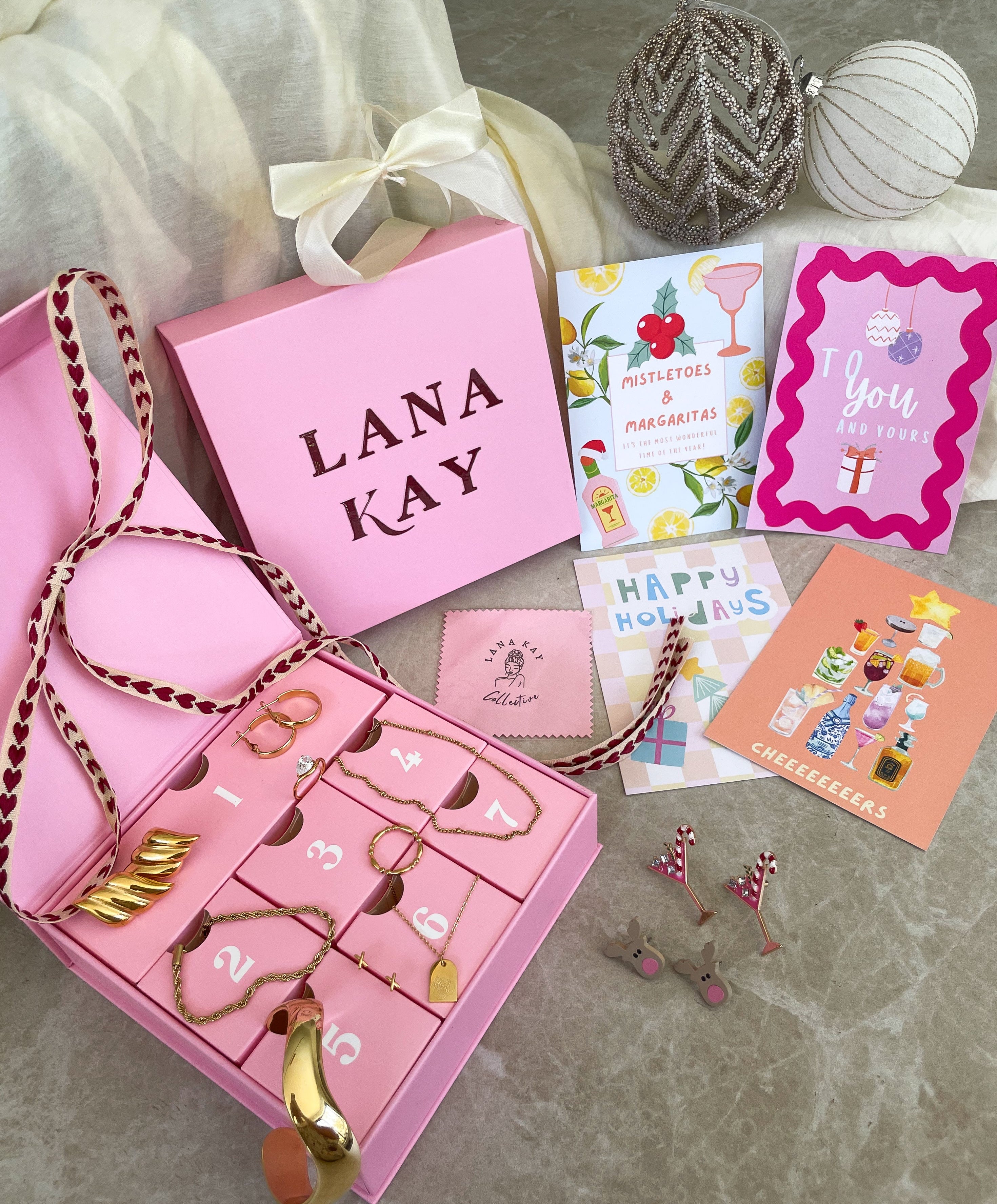 LIMITED-EDITION LUXURY JEWELLERY ADVENT CALENDAR