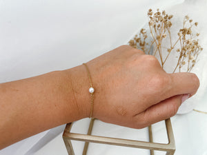 Annie - Waterproof Dainty Mini Pearl Bracelet