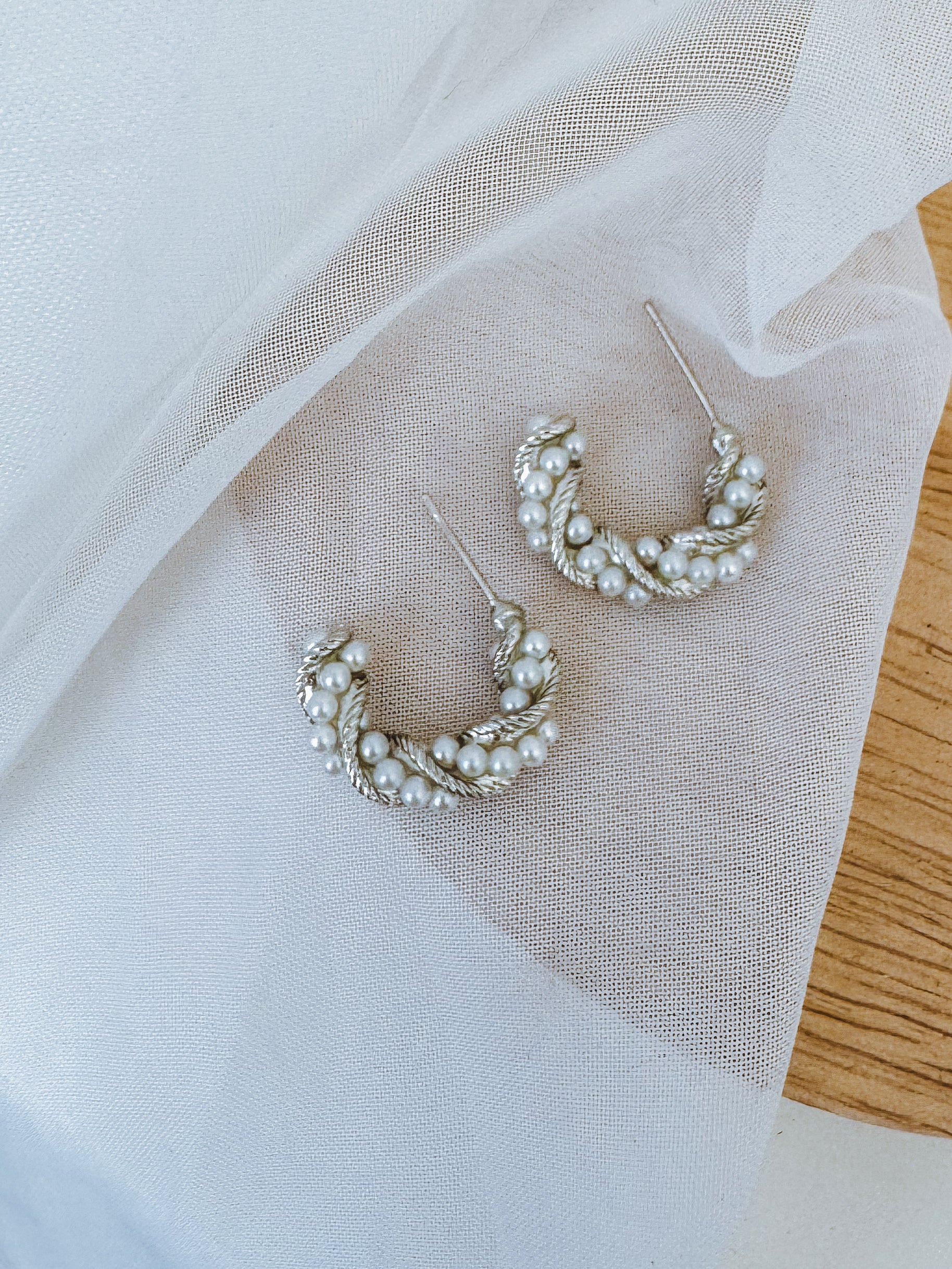 Aloha - Pearl Twine Hoops