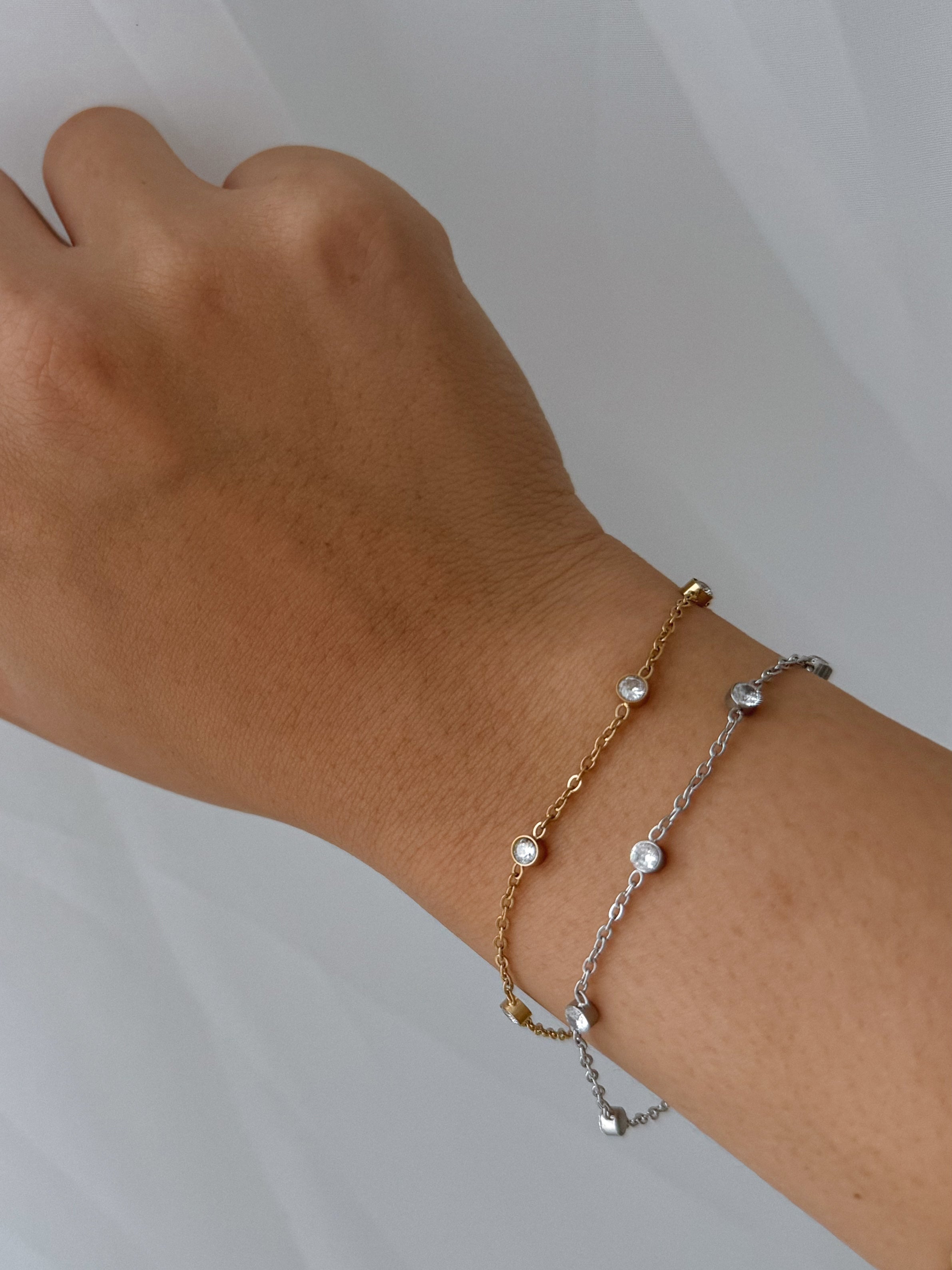 Deb - Waterproof Circle Stone Bracelet