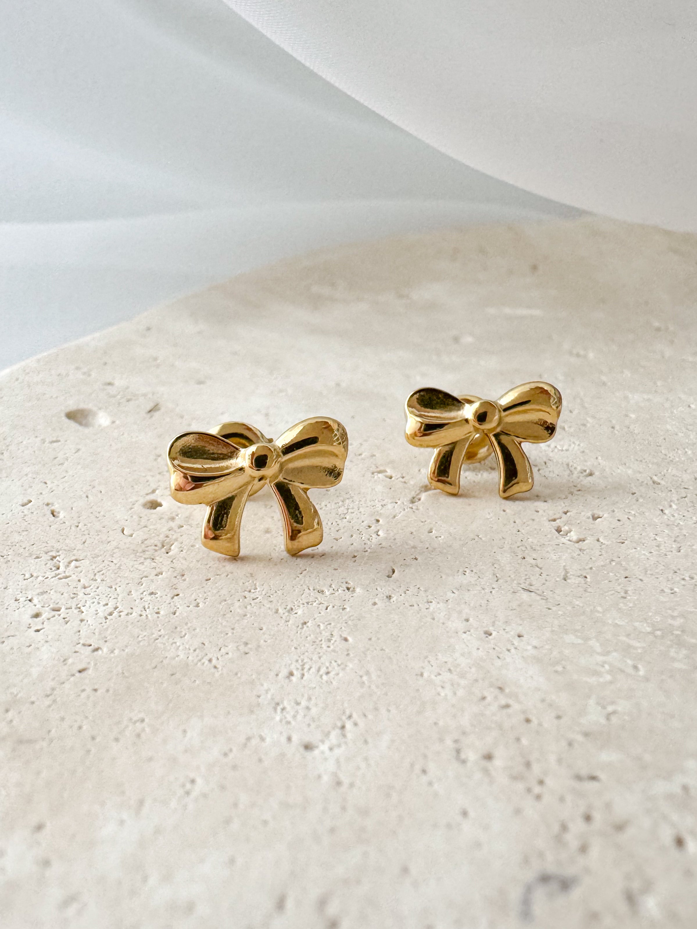 Sienna - Waterproof Bow Studs