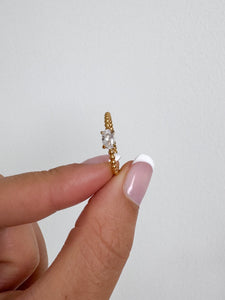 Alana - Waterproof Side Oval Studded Ring