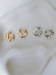 Skye - Waterproof Hammered Wavy Stud Hoops