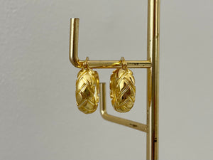 Arna - Arrowed Statement Hoops