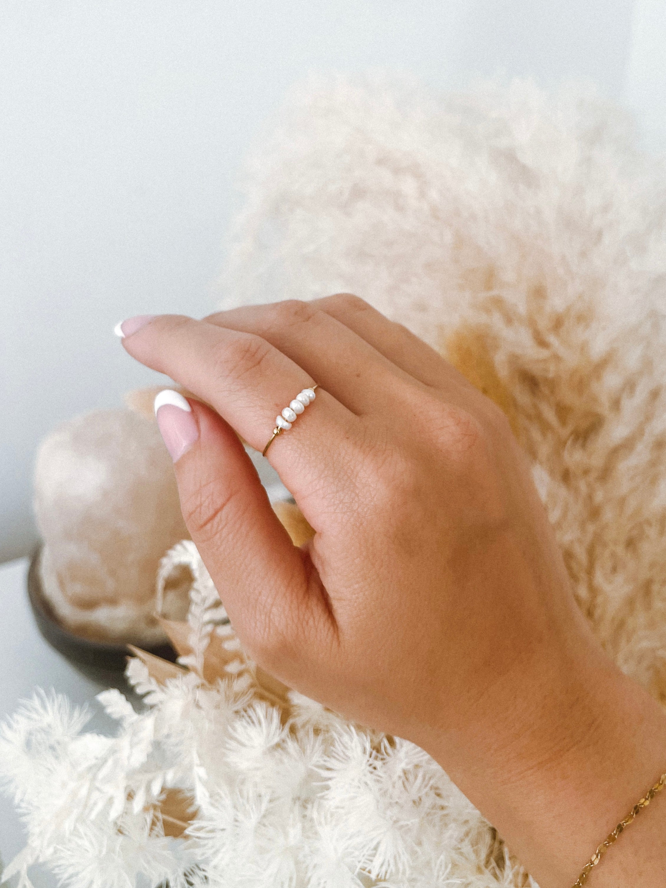 Belle - Waterproof Mini Pearl Ring