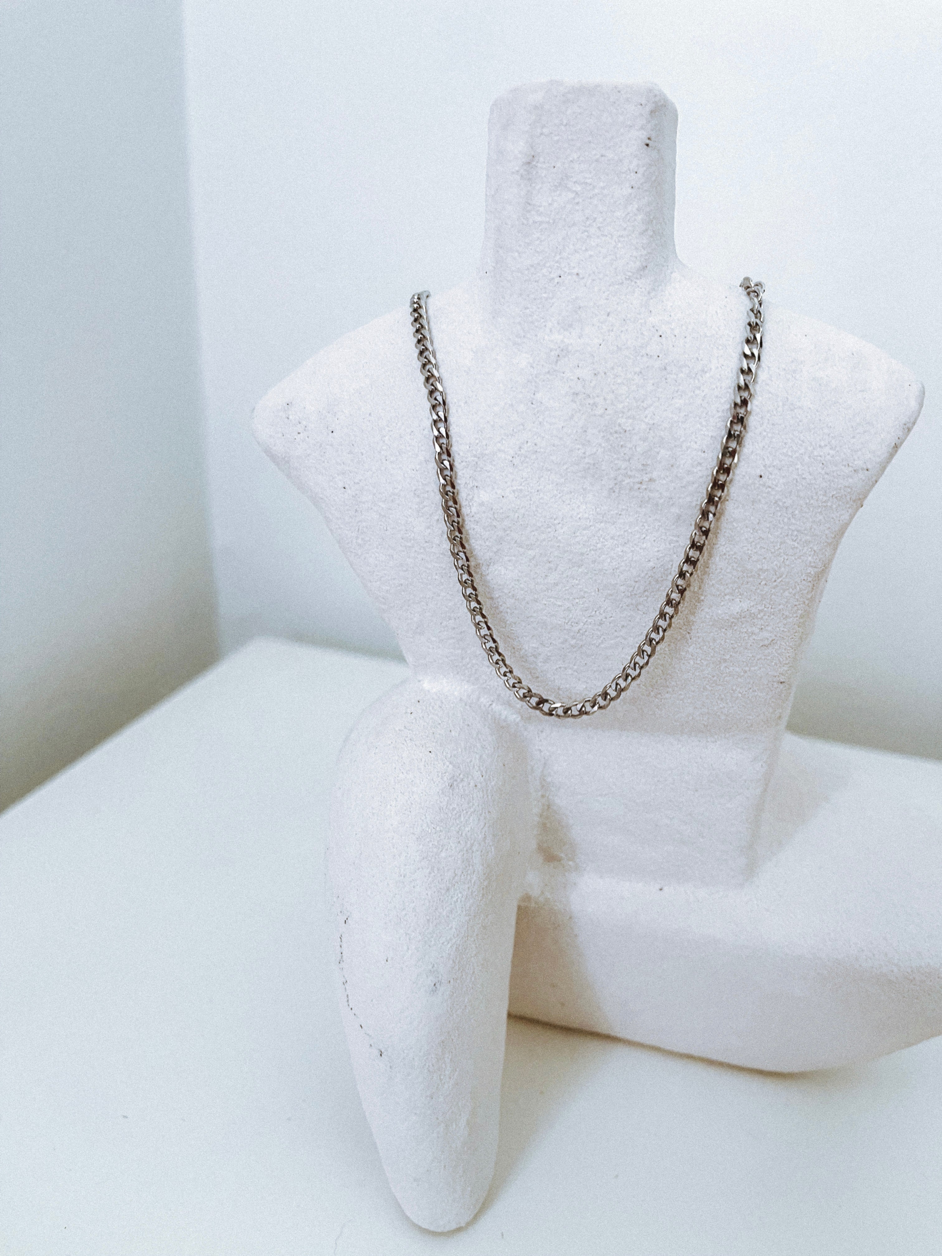 Alyssa - Waterproof Thin Cuban Chain Necklace