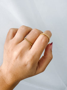 Shelly - Waterproof Studded Ring