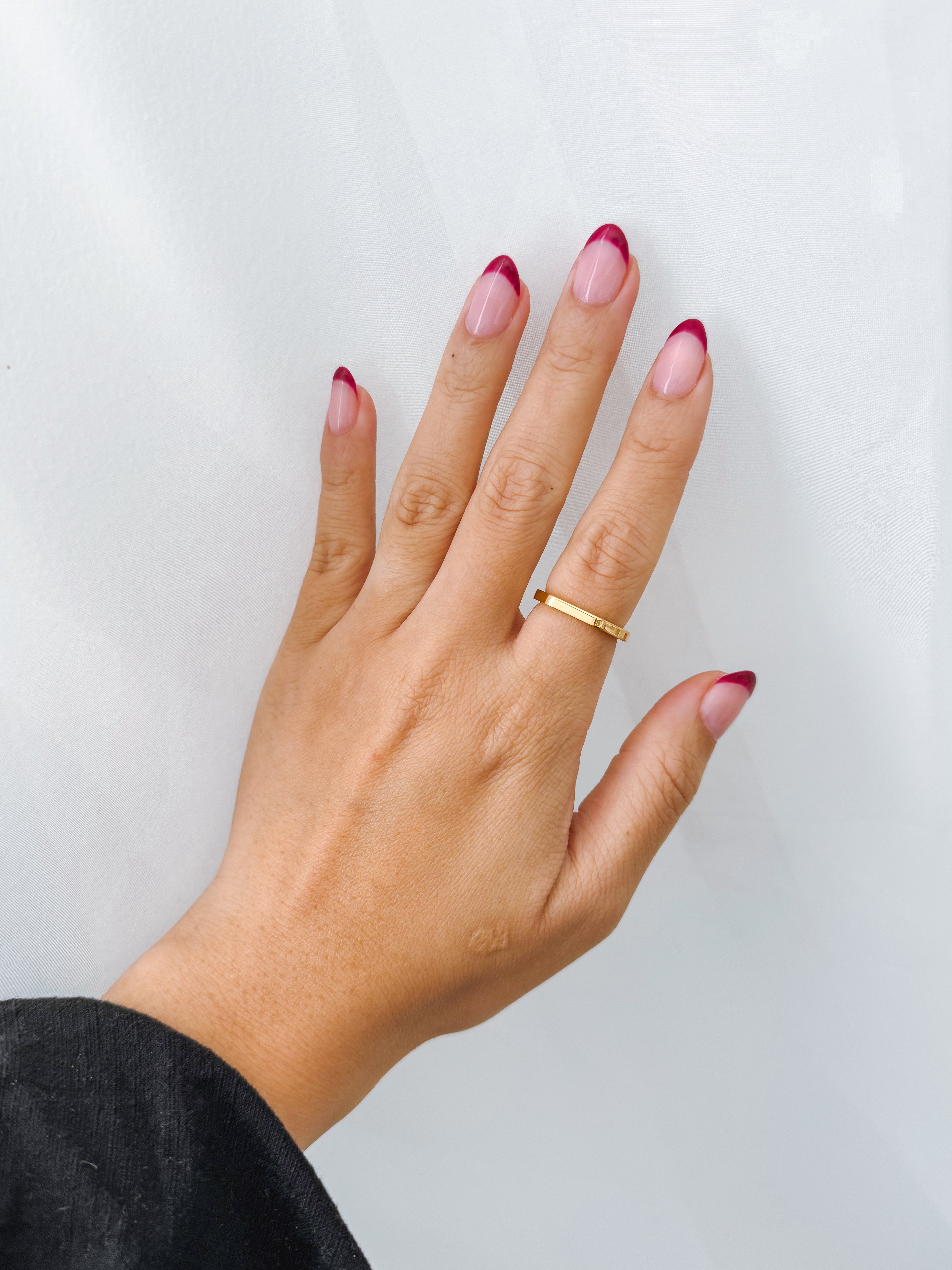 Gabbie - Water Resistant Straight Bar Ring