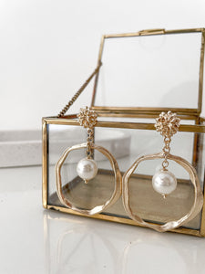 Ljubav - Circle Pearl Drop Hoops