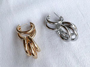 Philli - Claw Earring