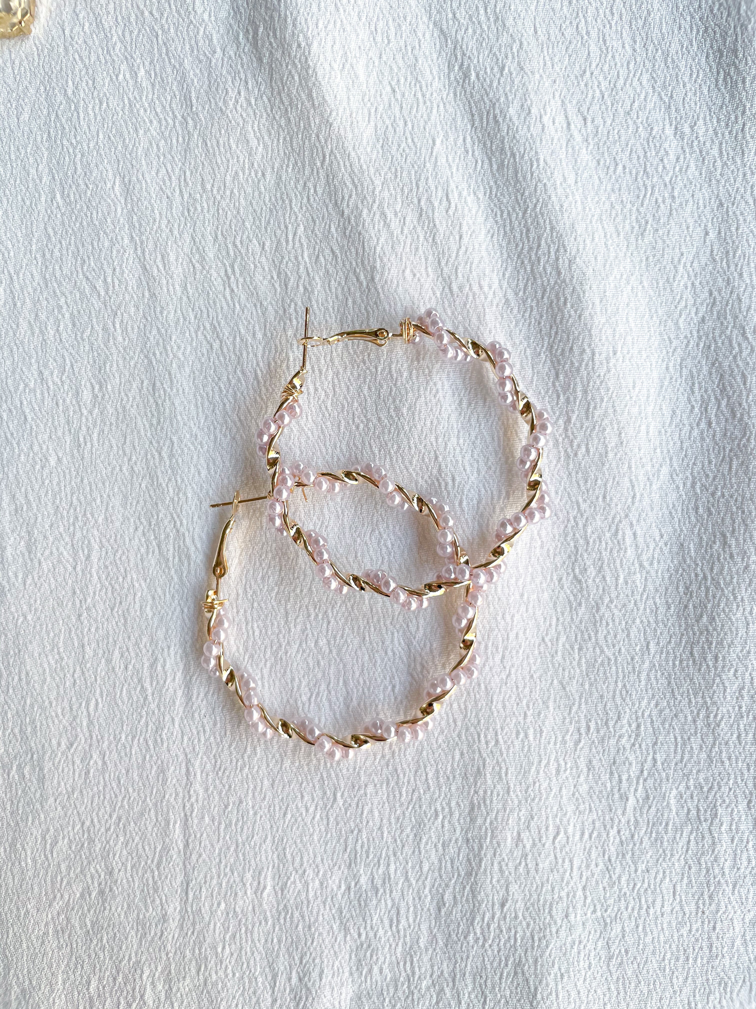 Talle - Twisted Pearl Hoops